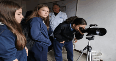 Jóvenes de La Colonia Tovar exploran áreas de la ciencia en jornada educativa