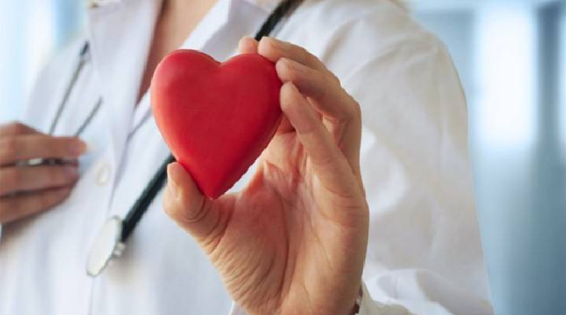 Consumir vitamina D3 protege el corazón y fortalece los huesos