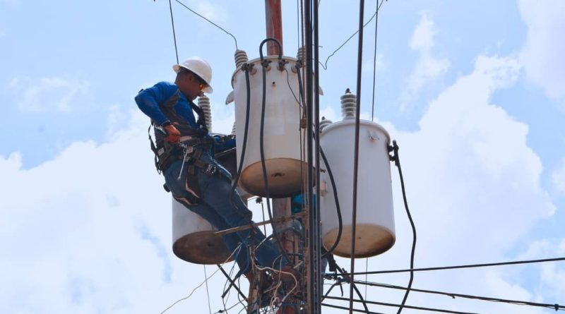 Instalación de transformadores favorece familias del estado Bolívar