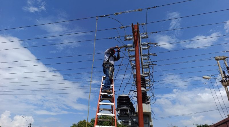 Labores correctivas mejoran distribución eléctrica para más de 20 mil sucrenses