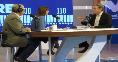 Hernando Muñoz: Venezuela se mantiene estable y tranquila ante escalada de agresiones