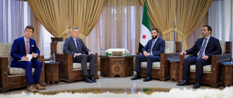 Delegación del Congreso de EE.UU. visita al "presidente sirio" Al-Shara en Damasco