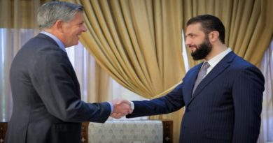 Delegación del Congreso de EE.UU. visita al "presidente sirio" Al-Shara en Damasco