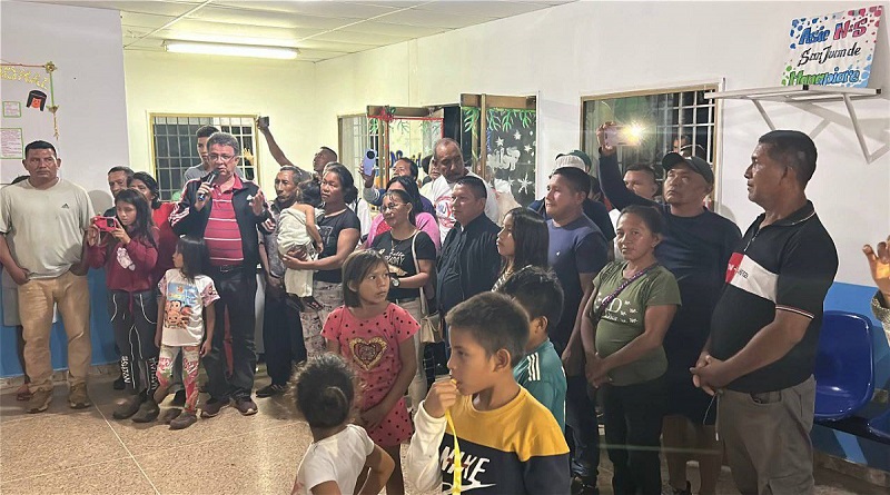 CDI de Manapiare cuenta con energía solar por instalación de sistema fotovoltaico