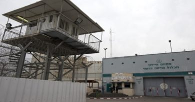 Prisioneros palestinos denuncian torturas y hambre en cárceles israelíes