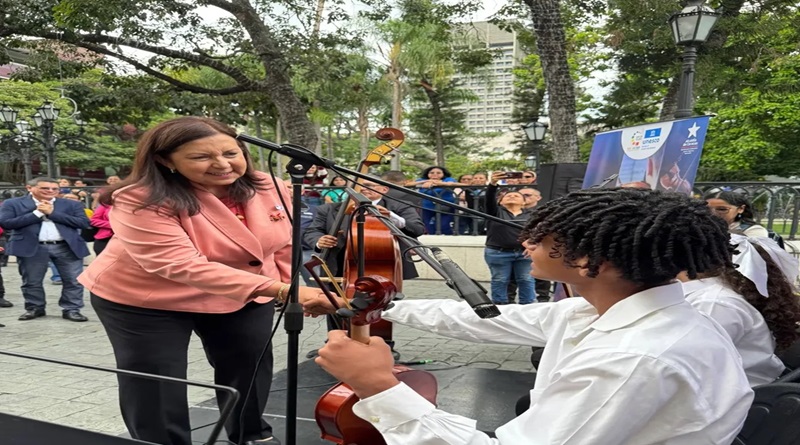 Caracas celebra 80 aniversario de la Unesco y los logros de Venezuela
