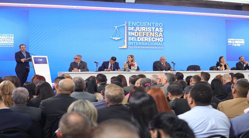 Encuentro de Juristas reafirma compromiso de lucha contra la agresión imperialista