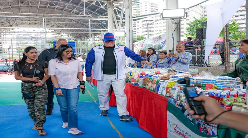 Vicepresidenta: Mientras EE.UU. nos acosa hemos llevado alimentos a 5 millones de familias